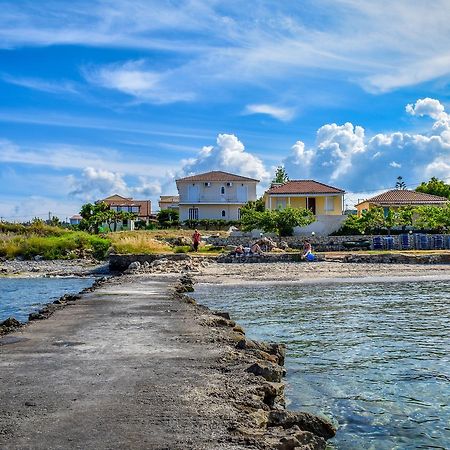 Pelagion II Sea Coral - Beachfront Holiday Home Kypseli Ngoại thất bức ảnh